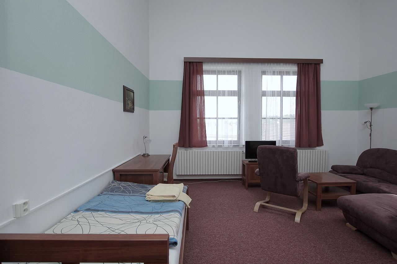 Koleje Zamecek Lednice Exterior foto